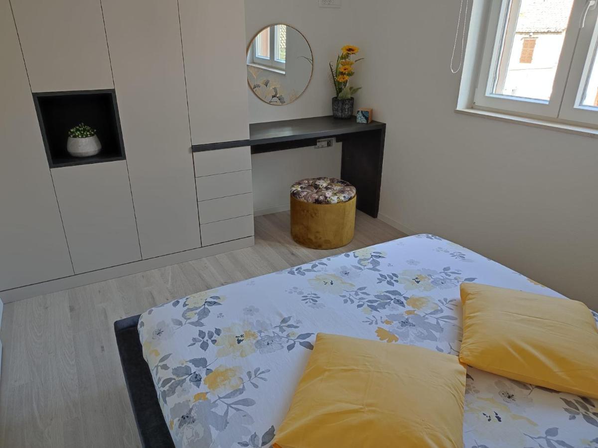 Seaview Suites Ondina Komiža Exterior foto